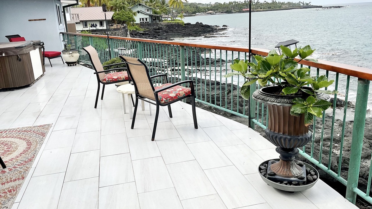 Photo of Patio Balcony in Kahaluu Bay