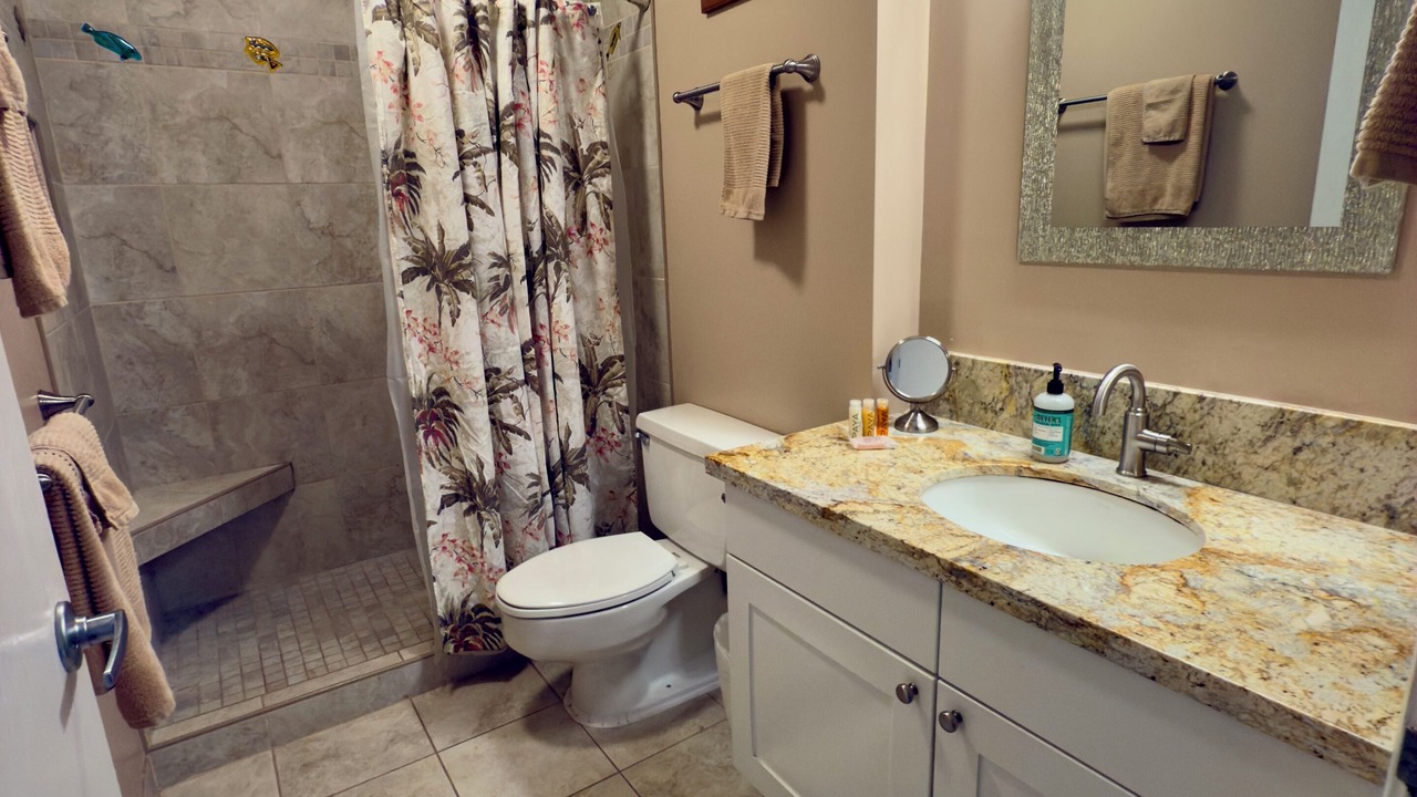 Photo of Bathroom in Kihei