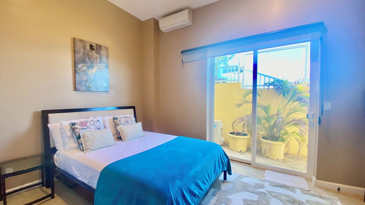 Photo of Bedroom in Kahala