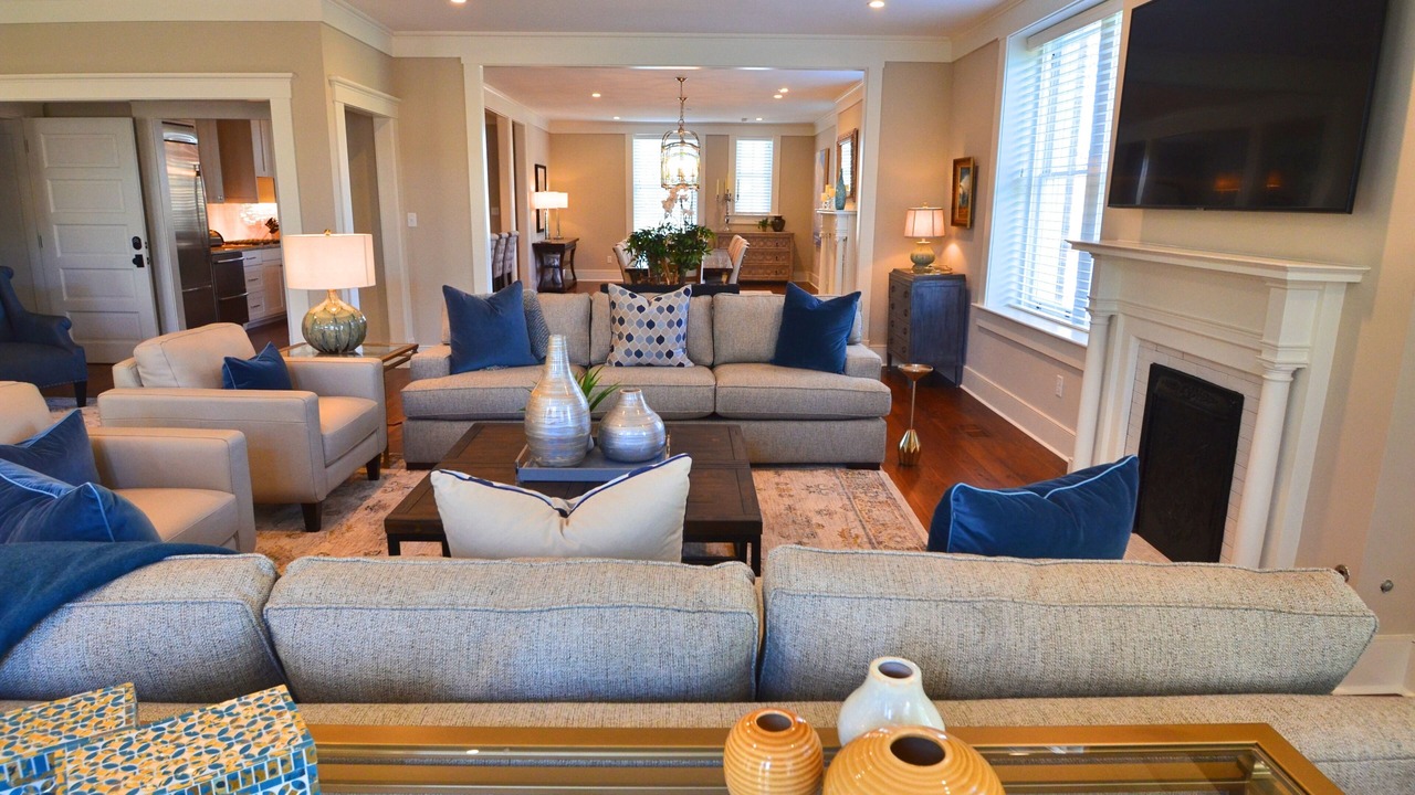 Photo of Livingroom in Historic District - North