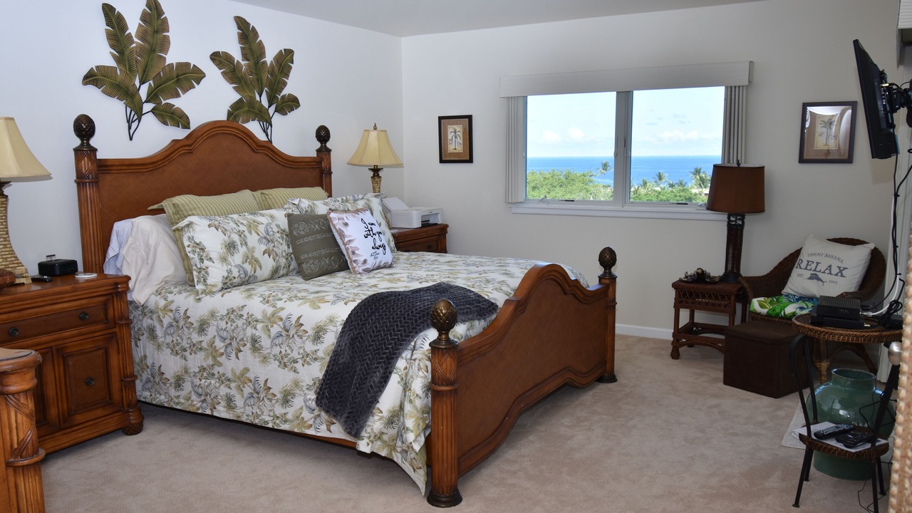 Photo of Bedroom in Kahaluu Bay