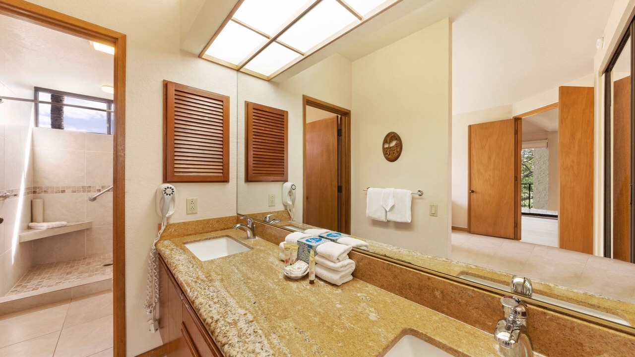 Photo of Bathroom in Waikoloa