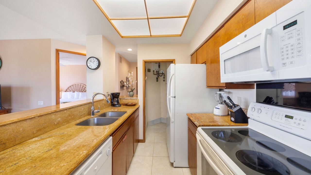 Photo of Kitchen in Waikoloa