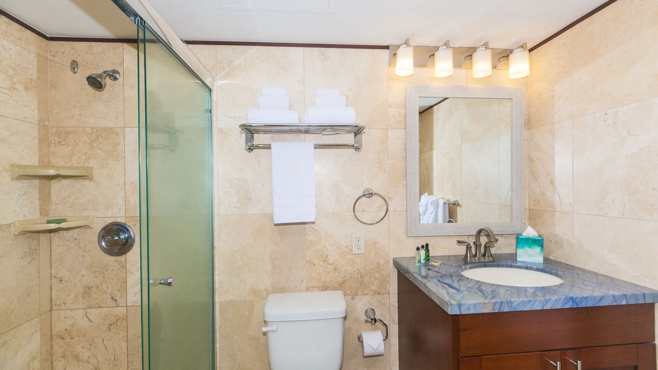 Photo of Bathroom in Waikiki