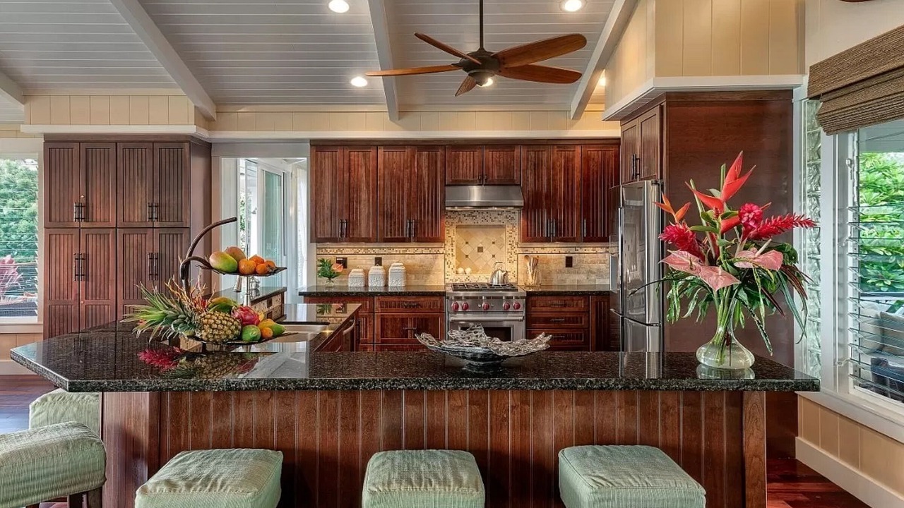 Photo of Kitchen in Anahola
