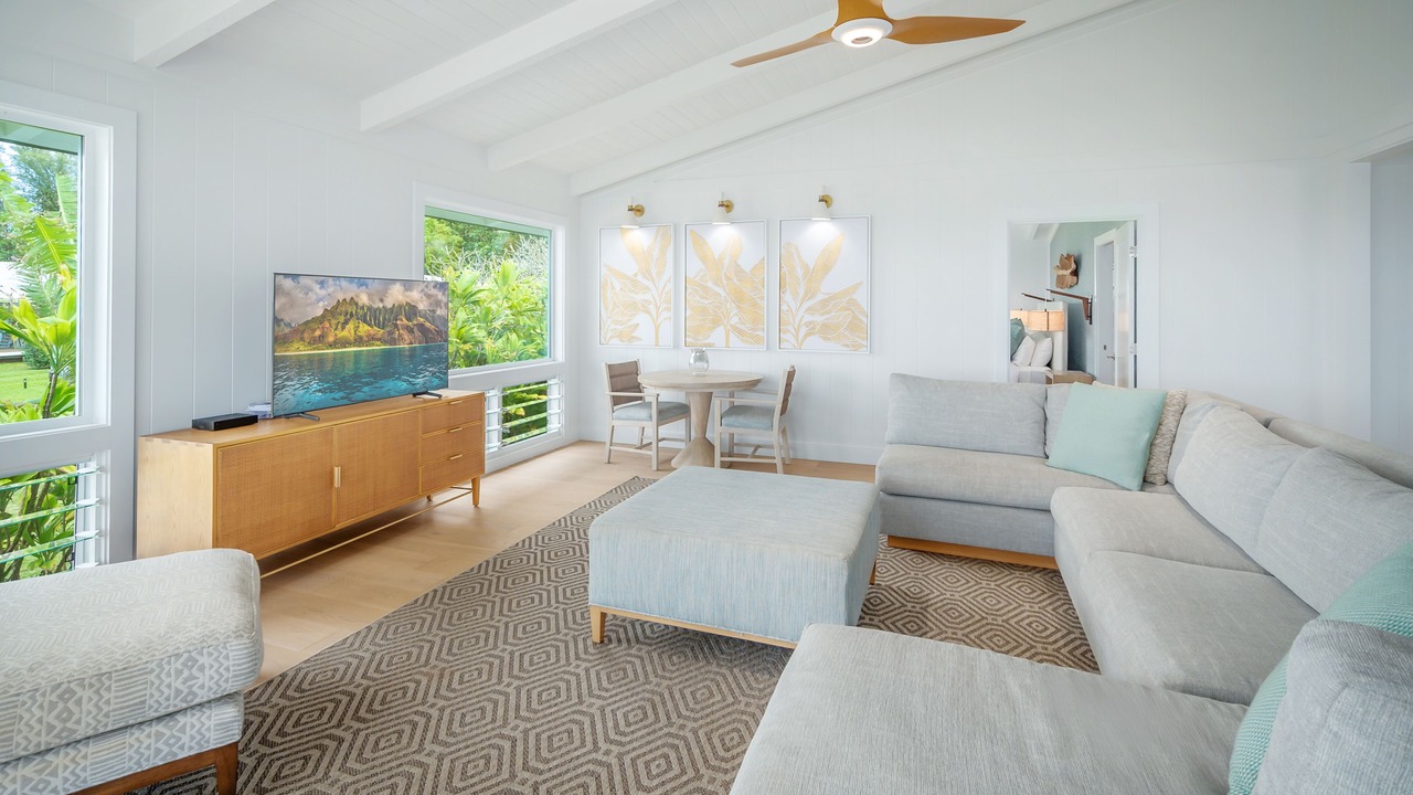 Photo of Livingroom in Kilauea