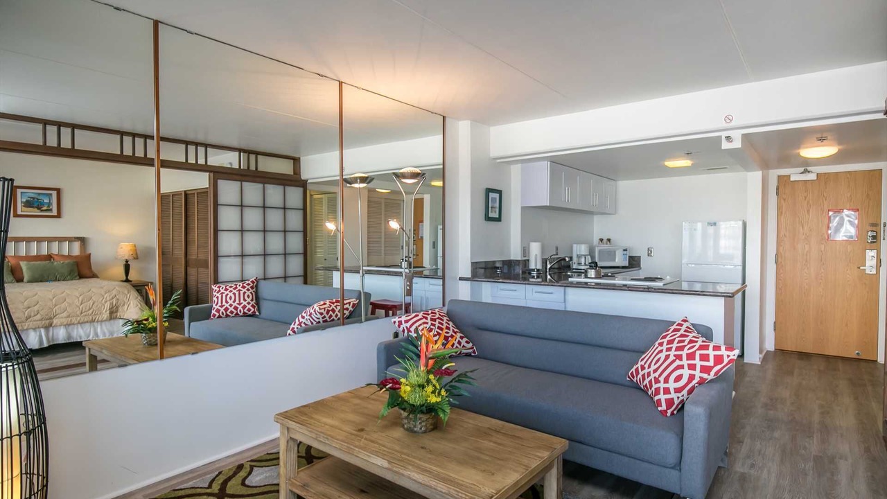 Photo of Livingroom in Waikiki