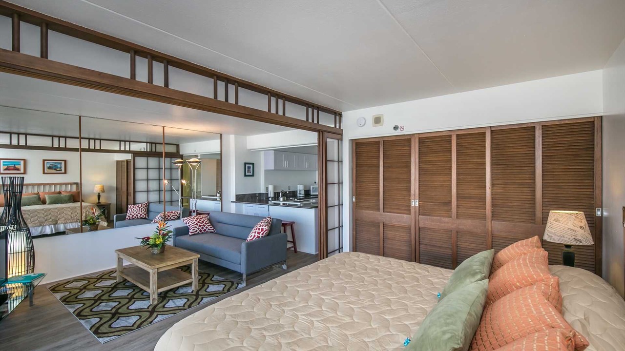 Photo of Bedroom in Waikiki