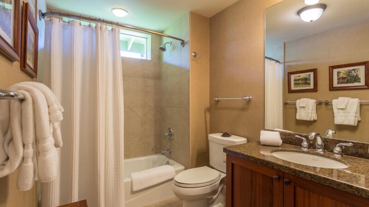 Photo of Bathroom in Waikoloa