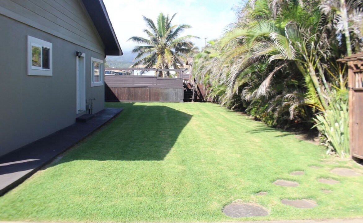 Photo of Others in Laie