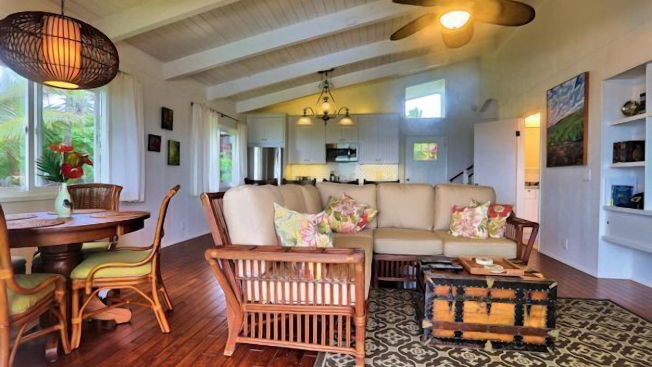 Photo of Livingroom in Kehena Beach Estates