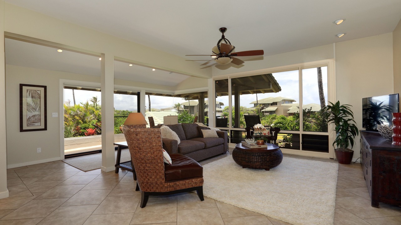 Photo of Livingroom in Napili