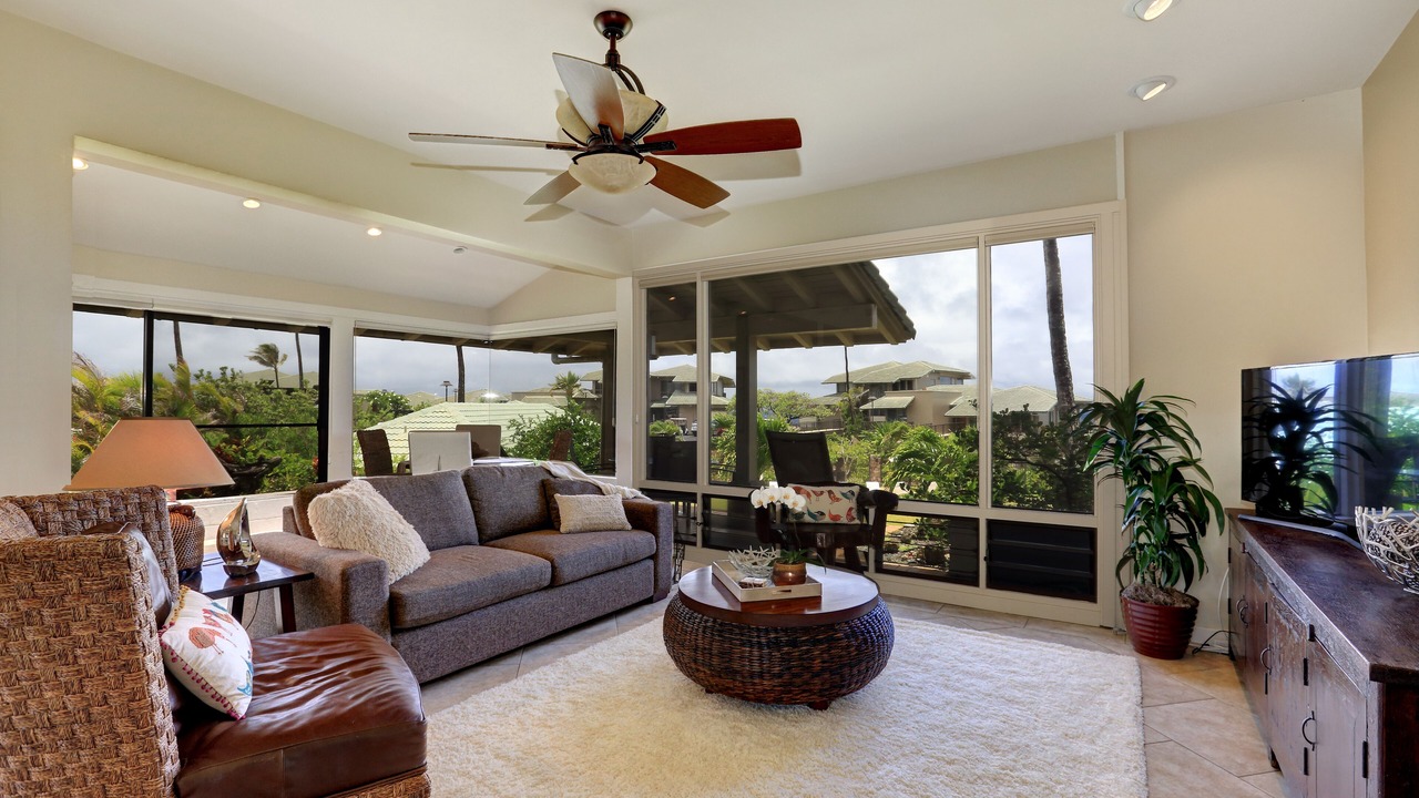 Photo of Livingroom in Napili