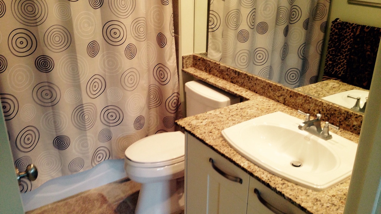 Photo of Bathroom in Kahaluu Bay