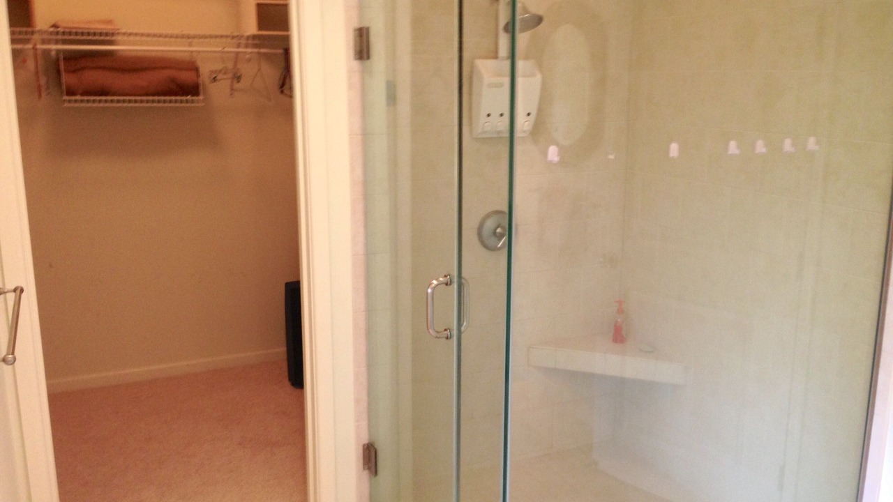 Photo of Bathroom in Kahaluu Bay