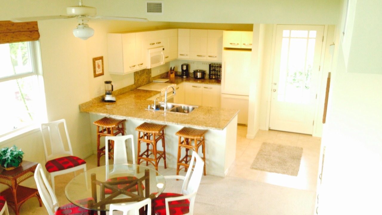 Photo of Kitchen in Kahaluu Bay