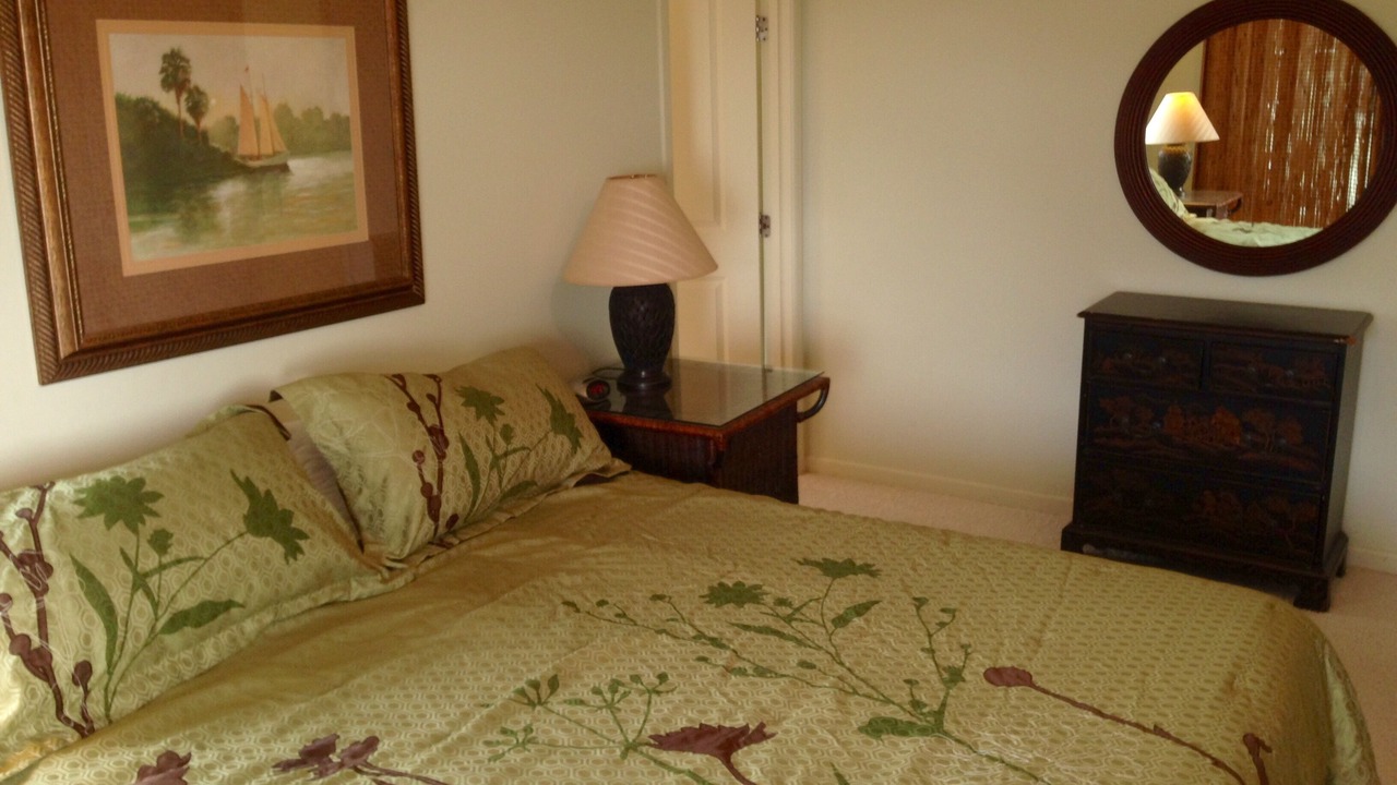 Photo of Bedroom in Kahaluu Bay