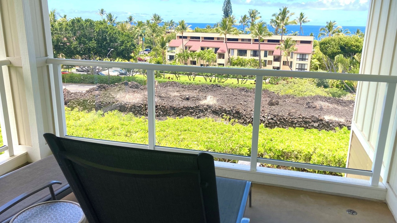 Photo of Others in Kahaluu Bay