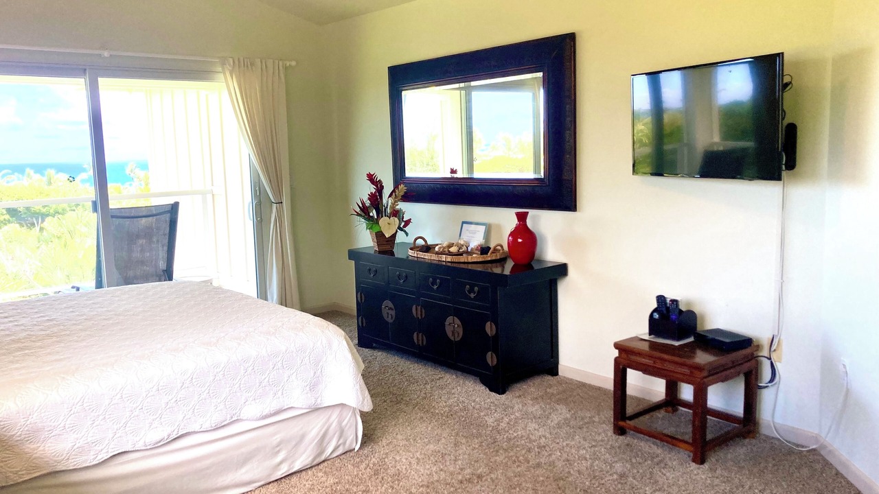 Photo of Bedroom in Kahaluu Bay