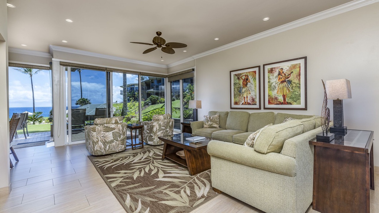 Photo of Livingroom in Napili