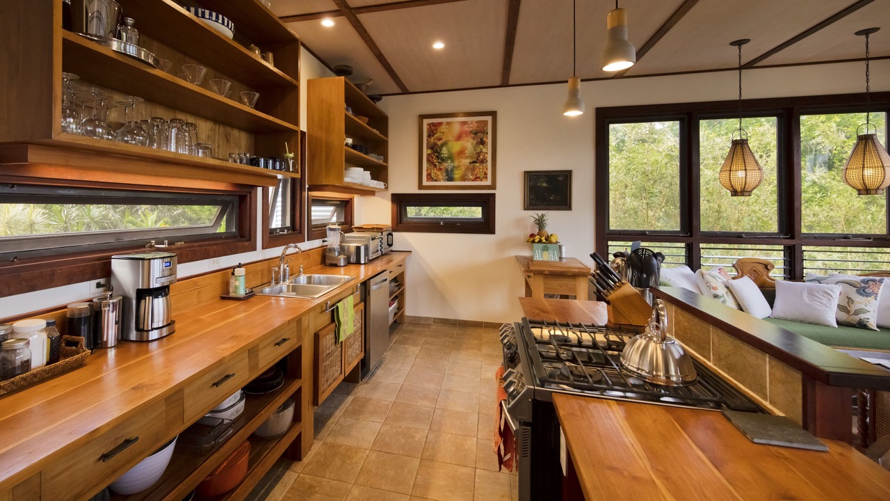 Photo of Kitchen in Kalapana