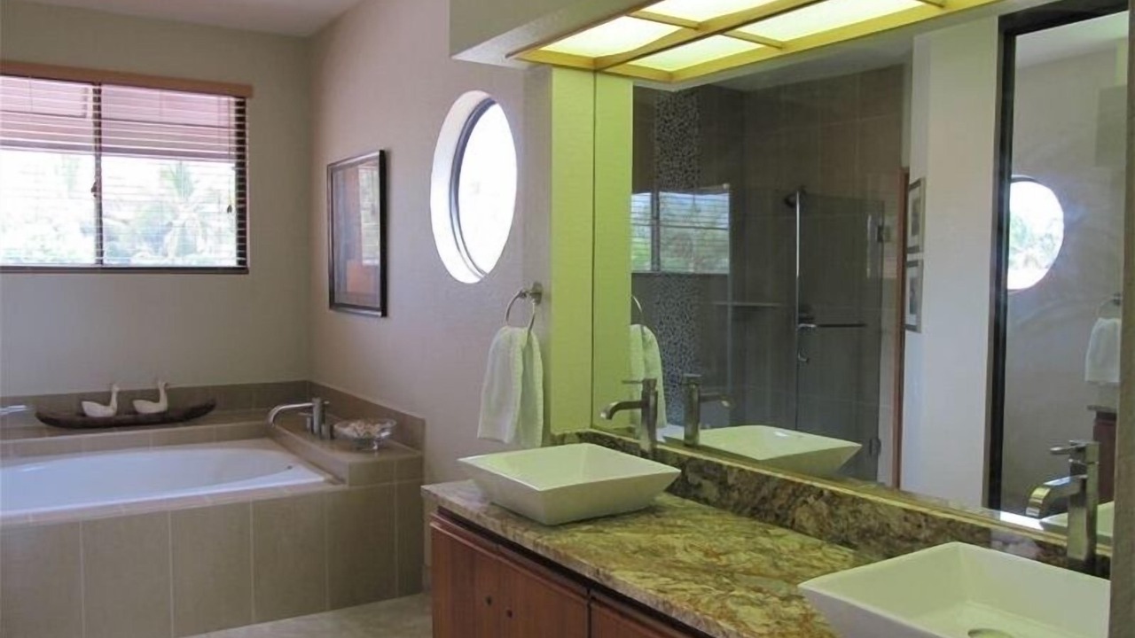 Photo of Bathroom in Waikoloa