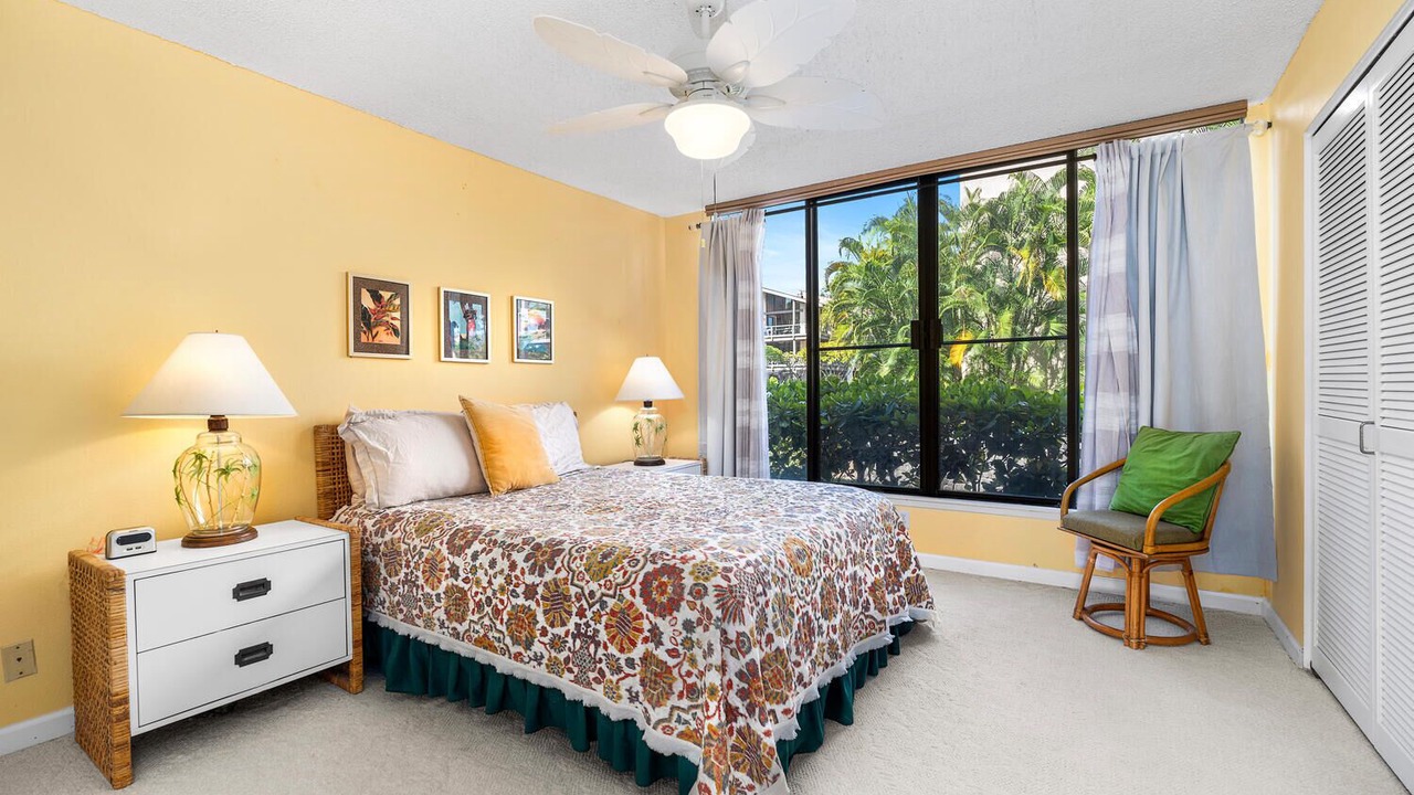 Photo of Bedroom in Kahaluu Bay