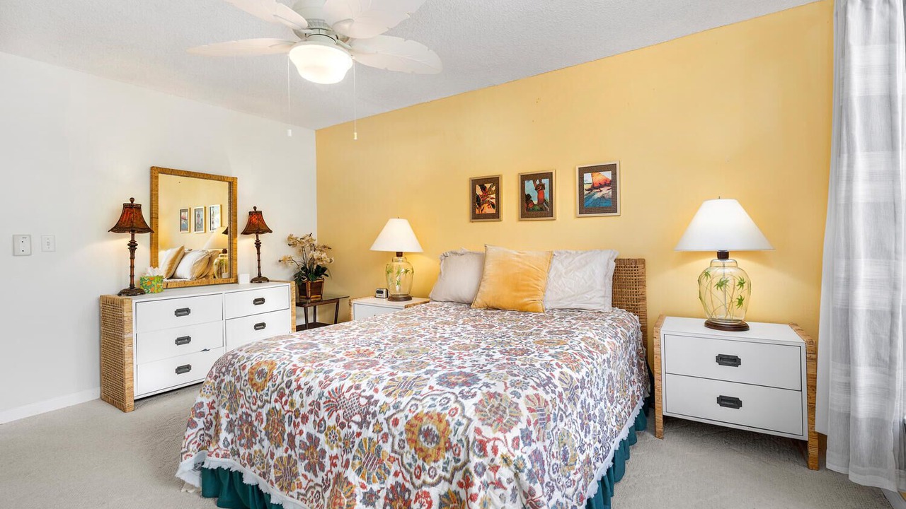 Photo of Bedroom in Kahaluu Bay