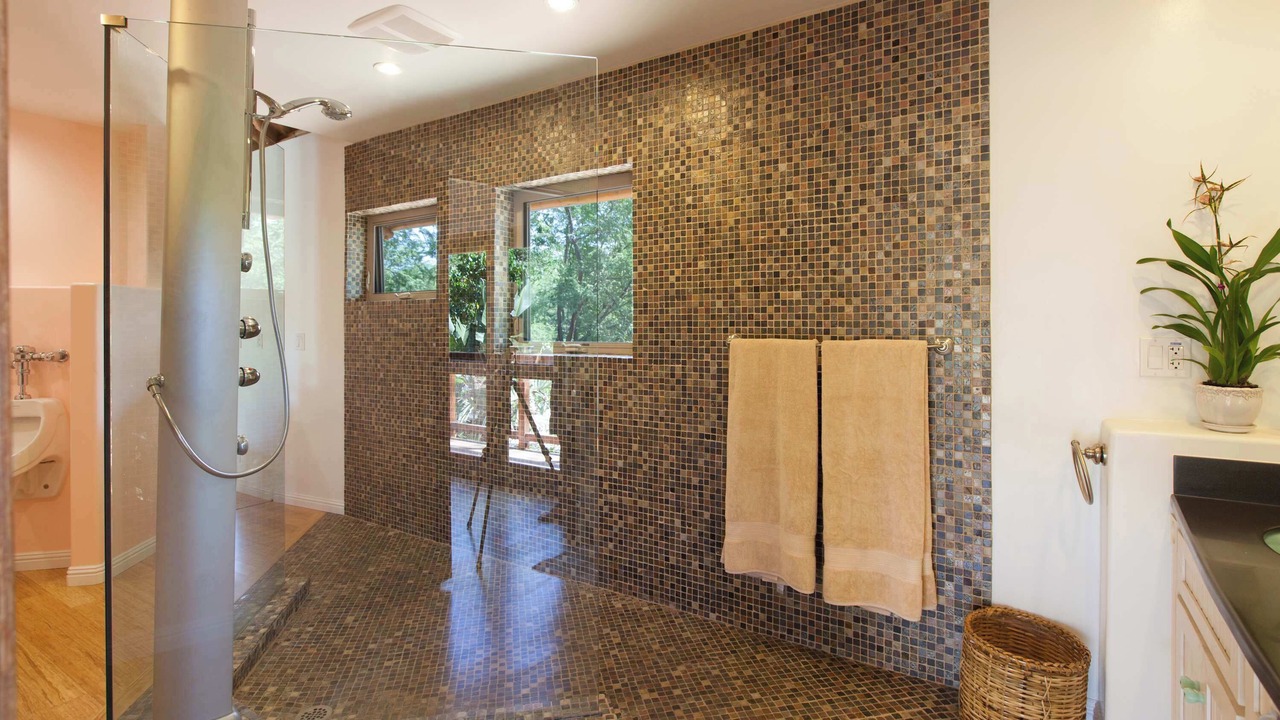 Photo of Bathroom in Puako
