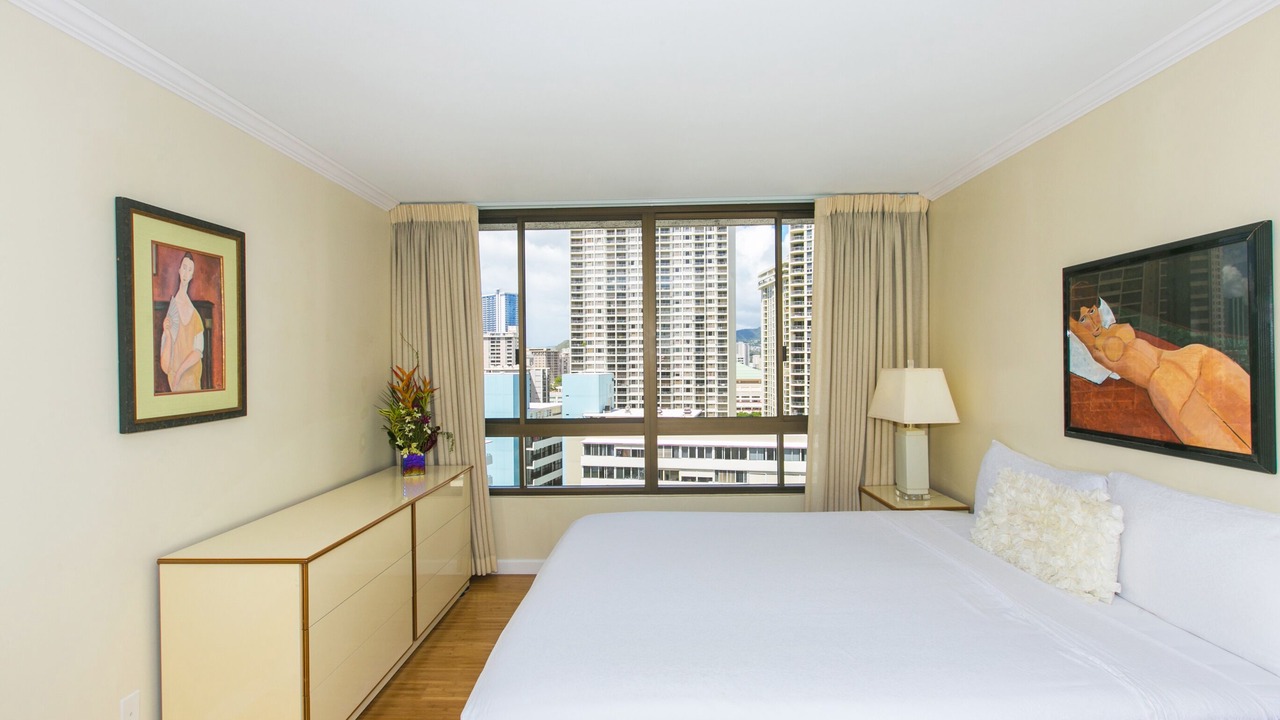 Photo of Bedroom in Waikiki