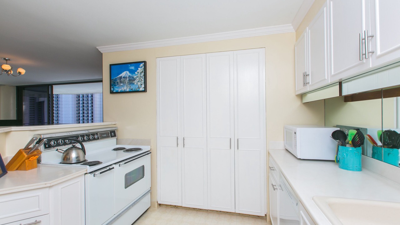 Photo of Kitchen in Waikiki