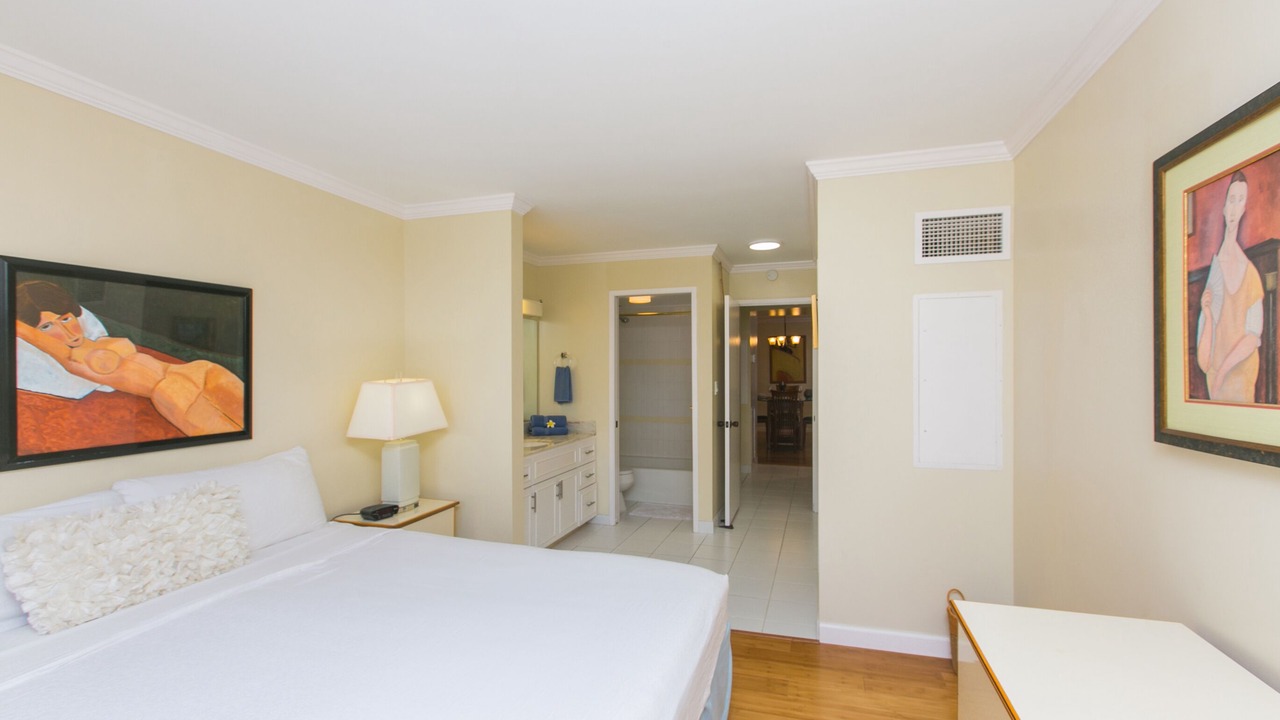 Photo of Bedroom in Waikiki