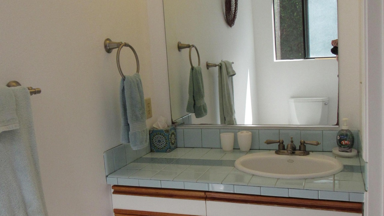 Photo of Bathroom in Kona Palisades