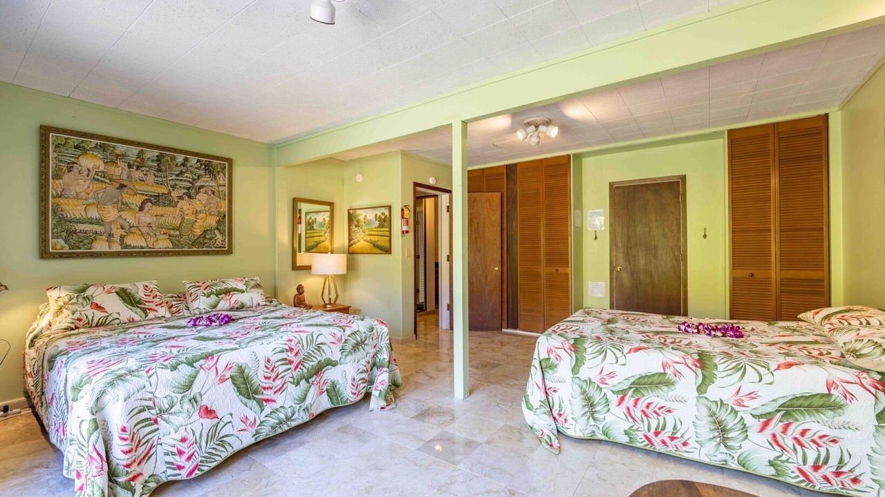 Photo of Bedroom in Haiku