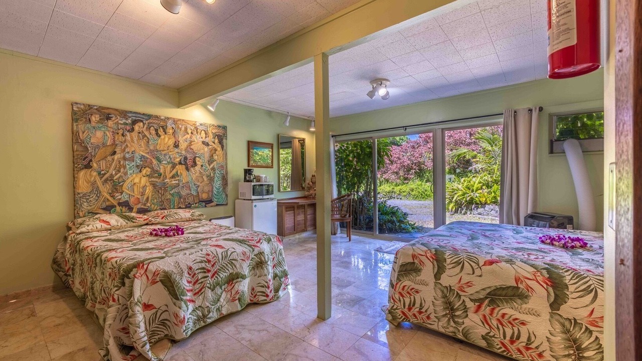 Photo of Bedroom in Haiku