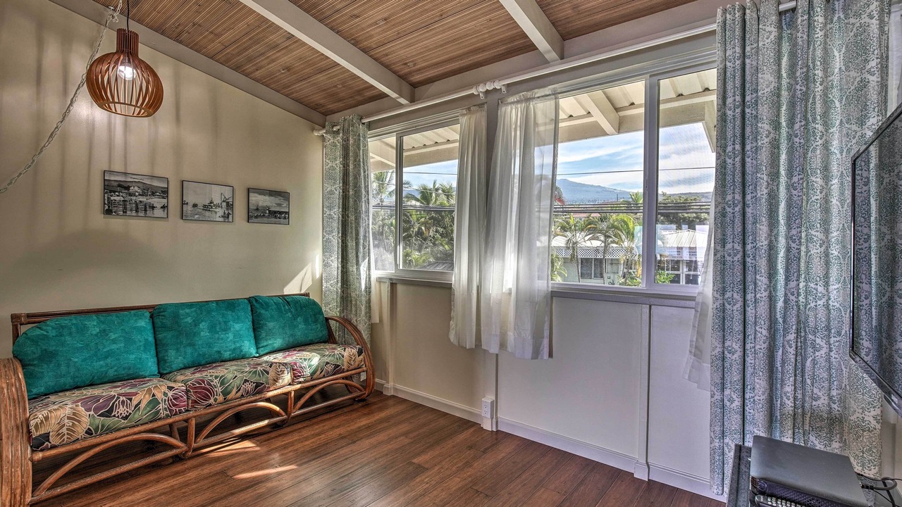 Photo of Livingroom in Historic Kailua Village