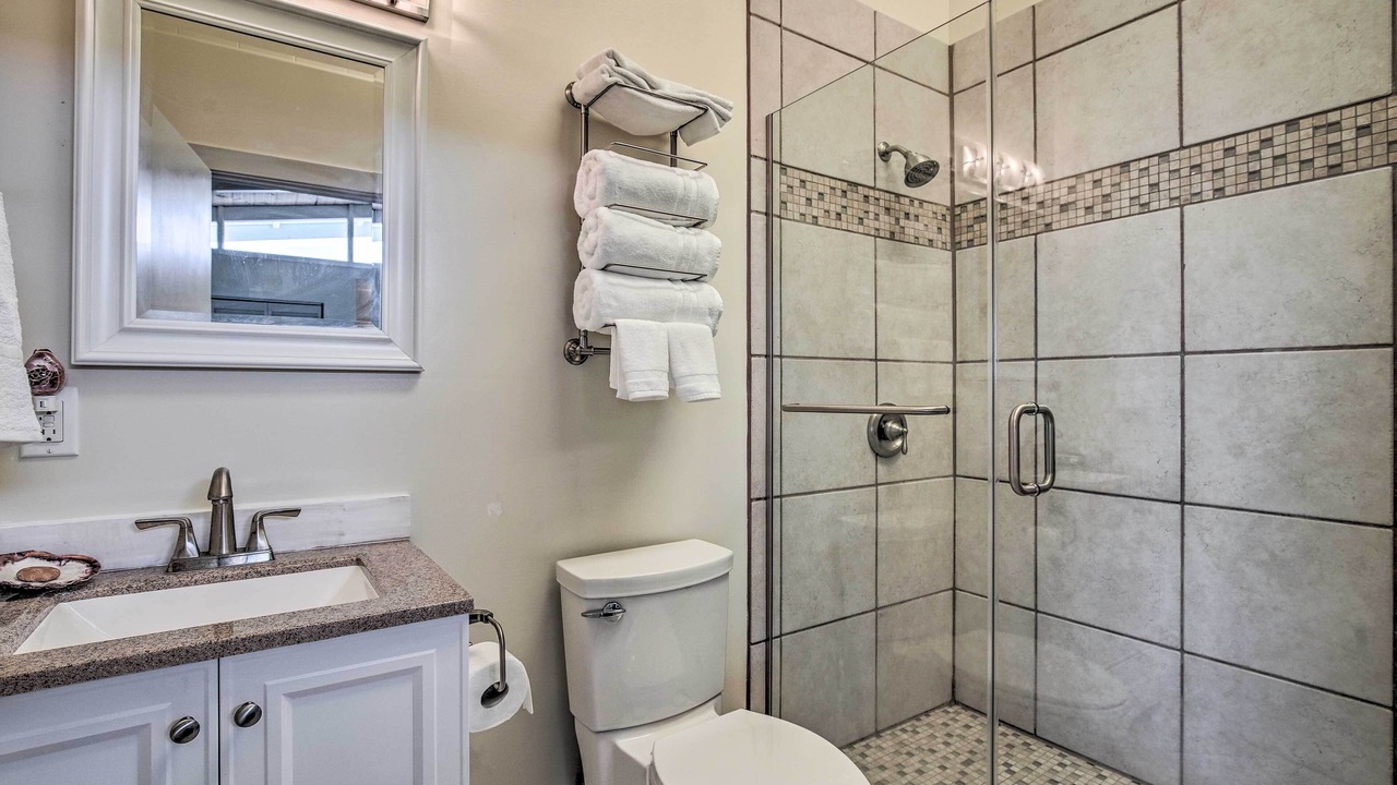 Photo of Bathroom in Historic Kailua Village