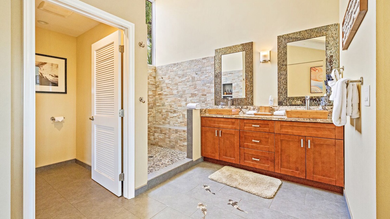 Photo of Bathroom in Kaanapali