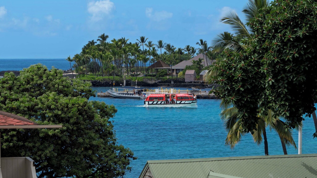 Photo of Others in Historic Kailua Village