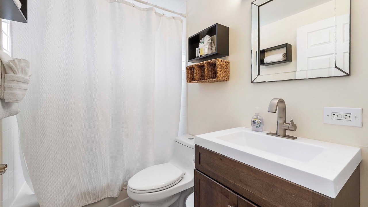 Photo of Bathroom in Historic Kailua Village