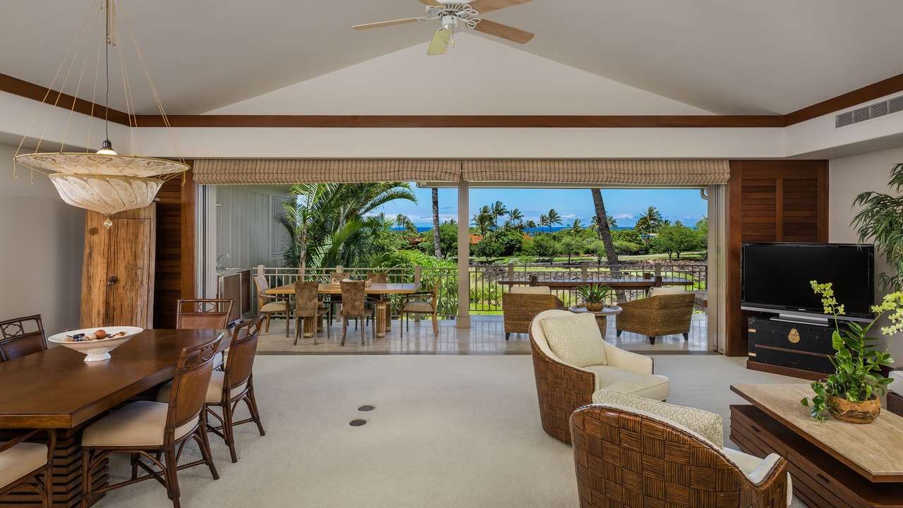 Photo of Livingroom in Kaupulehu