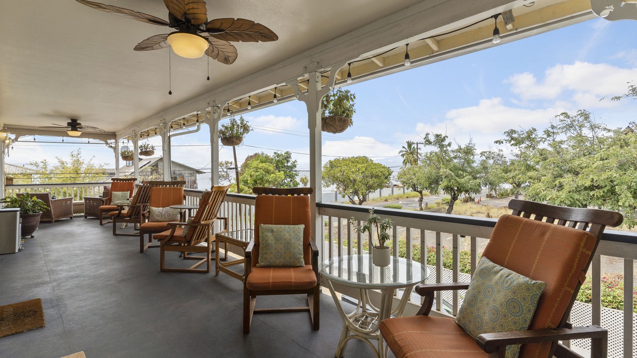 Photo of Patio Balcony in Historic Lahaina Front Street