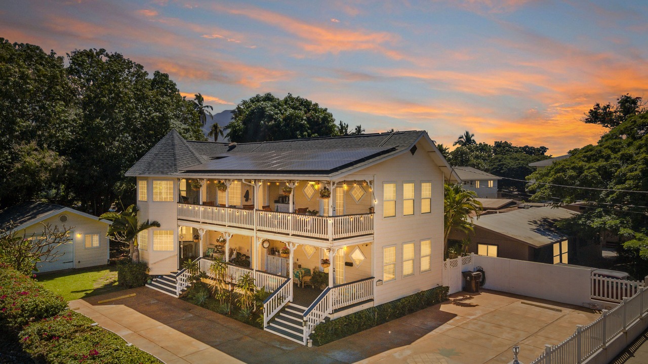 Photo of Outdoor in Historic Lahaina Front Street