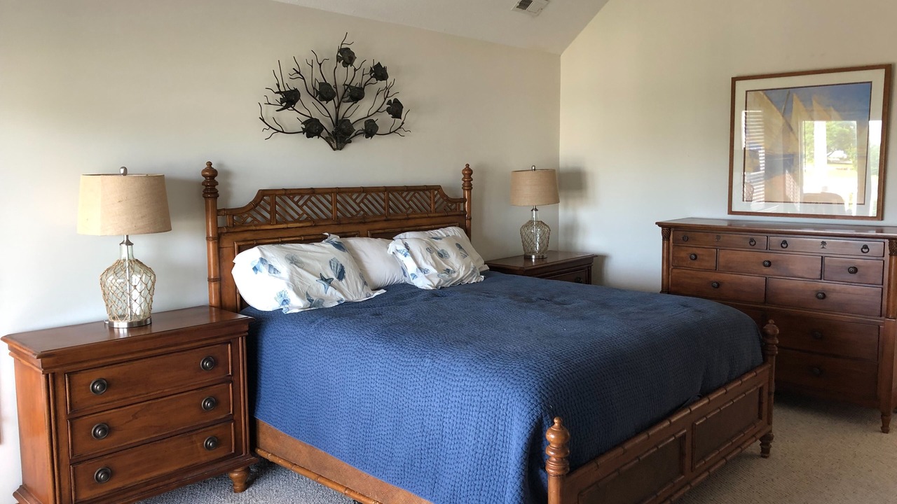 Photo of Bedroom in Manteo