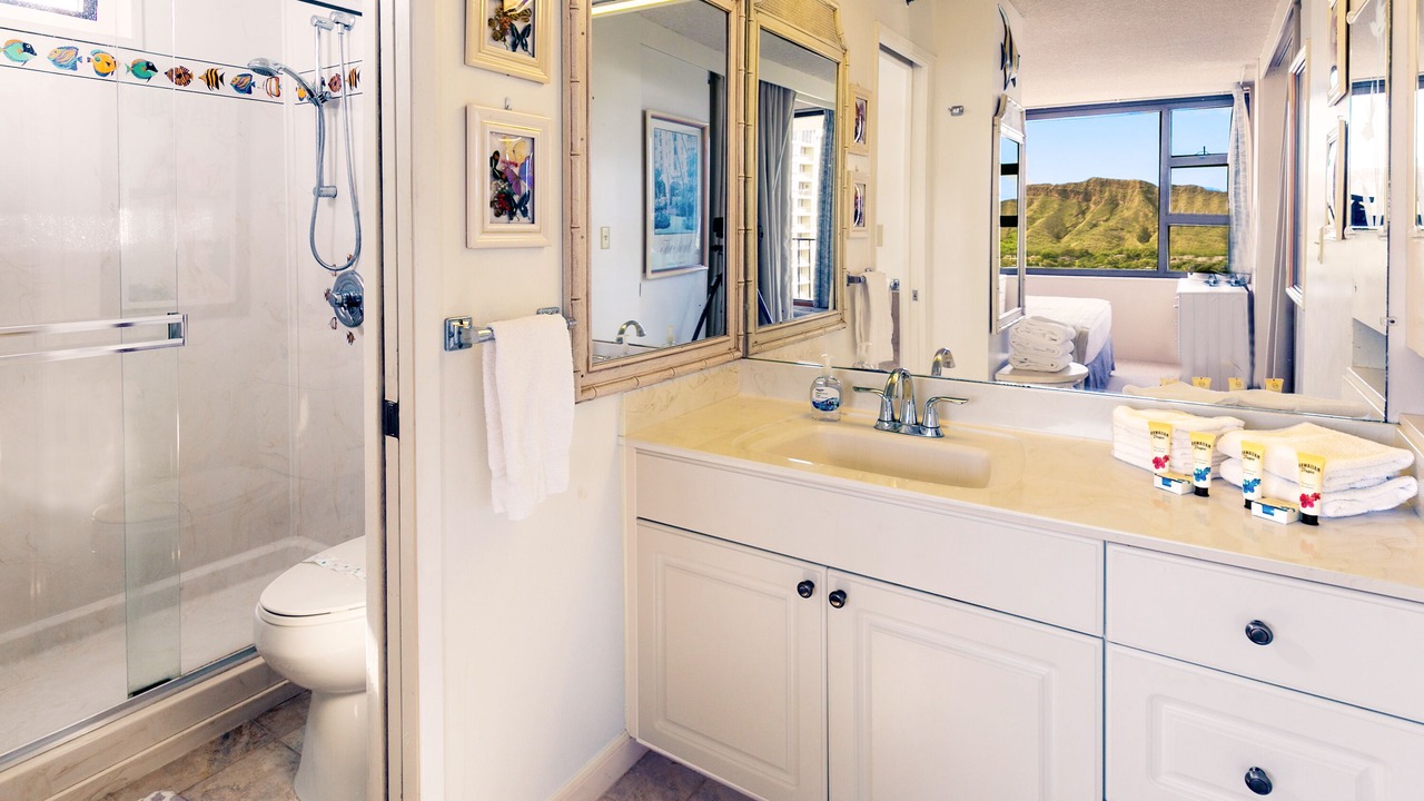 Photo of Bathroom in Waikiki