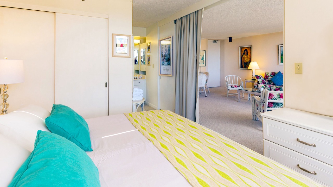 Photo of Bedroom in Waikiki