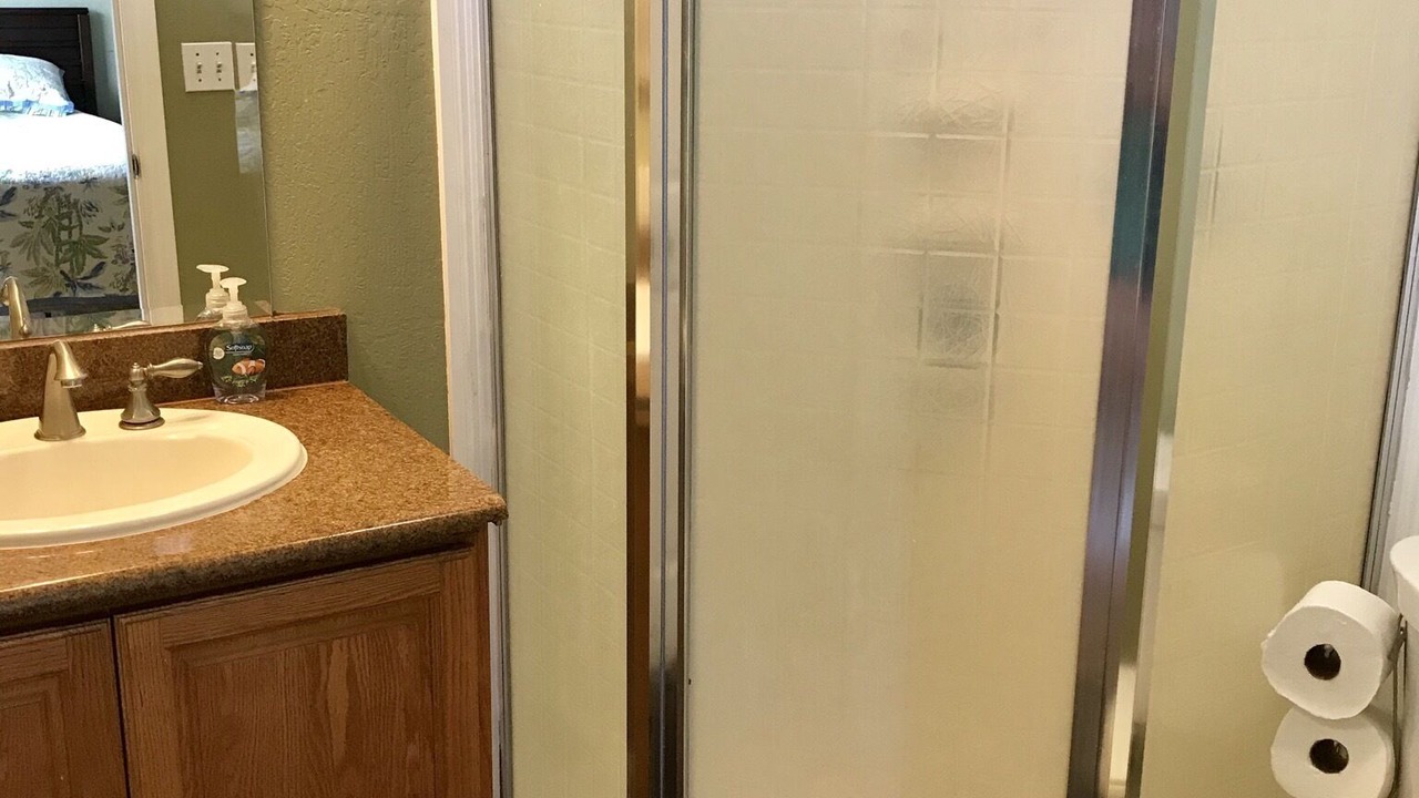 Photo of Bathroom in Makaha