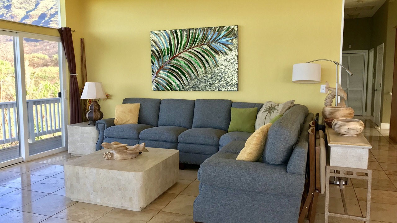 Photo of Livingroom in Makaha