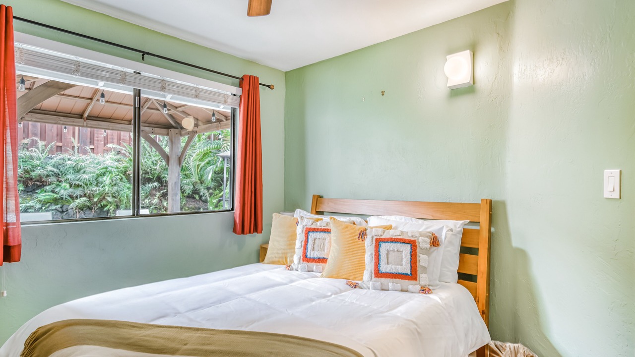 Photo of Bedroom in Kona Palisades