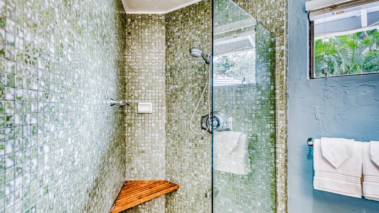 Photo of Bathroom in Kona Palisades